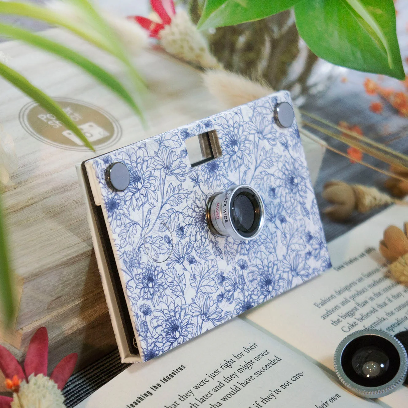 Canvas Bloom Paper Camera - Image 16