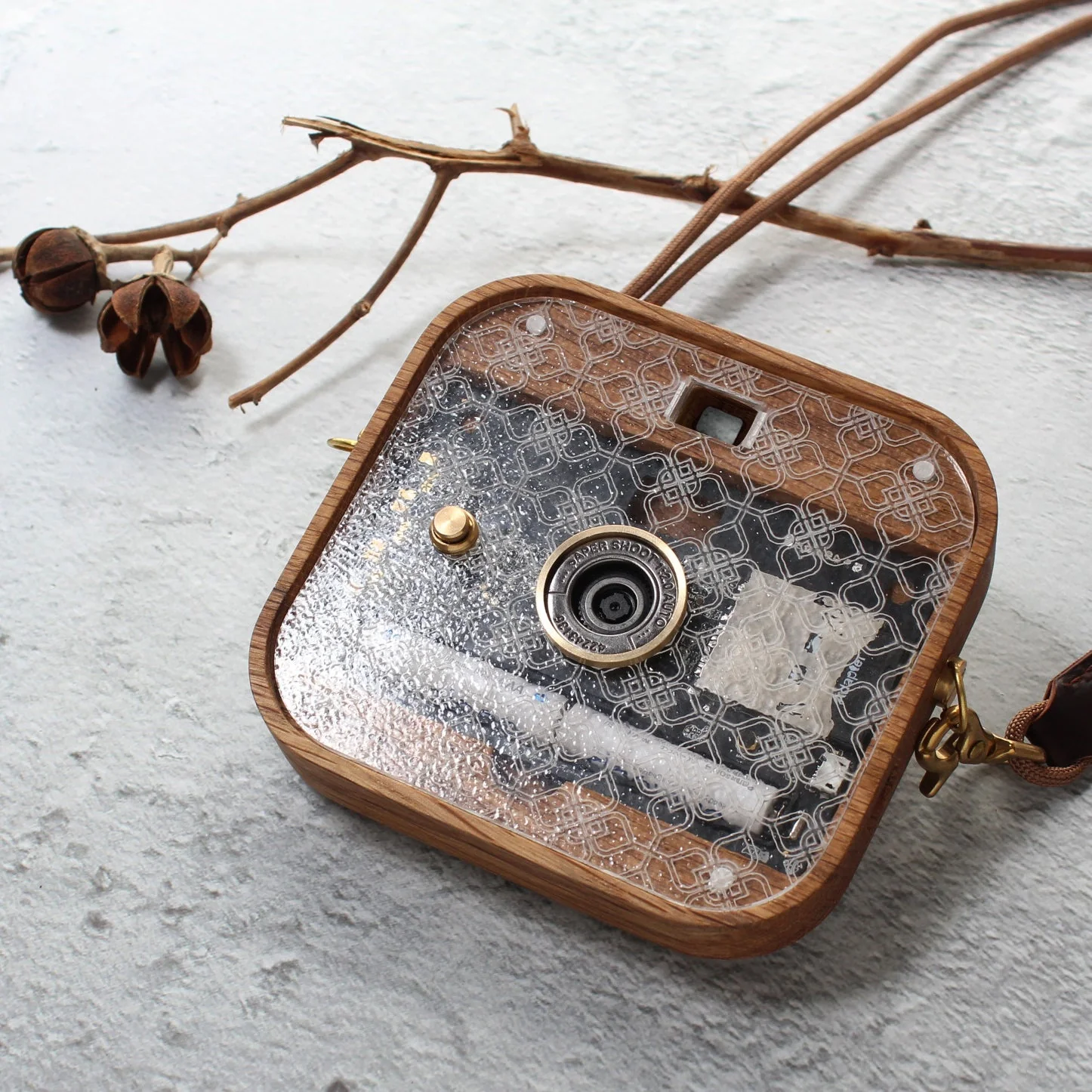Thinkk&Shoot Case:: Vintage Patterned Glass - Image 7